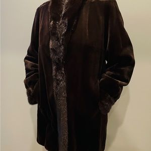 Genuine Sitka reversible fur coat. Details of fur company in pictures.